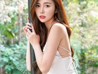 Feilin嗲囡囡 – gary维爱在线，白色写真，乍一看平淡，细品却暗潮汹涌。