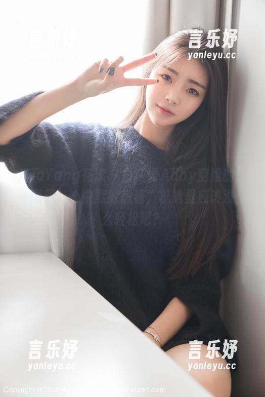 HuaYang花漾 - 白茹雪Abby空姐的高清图册，心中默默想着，机舱里应该没那么轻松吧？