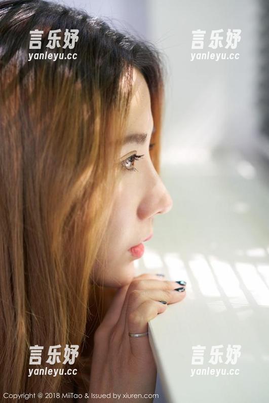 MiiTao蜜桃社 - 陆萱萱Cecilia的新写真已上线，女王的气质就是不一样！