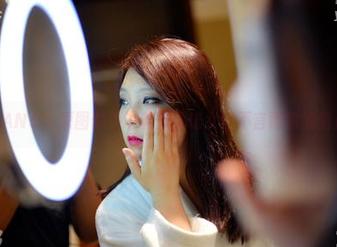 PANS – 原图似乎说着米栗修女的不言而喻的俏皮