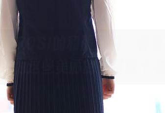 在线浏览ROSI的和服原图，看着看着，突然想为这些美丽的布料取个名字。