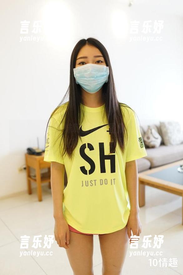 ROSI的嫩学妹制服高清图集：“制服”这种东西，从来都是有故事的，对吧？
