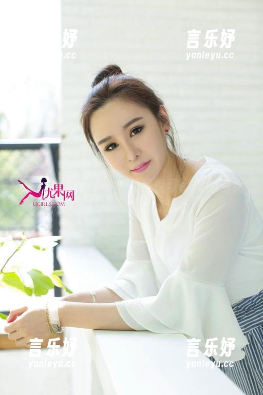 UGirls尤果网 - 想看夏倪可ella的兔女郎？在线图片大方送上！
