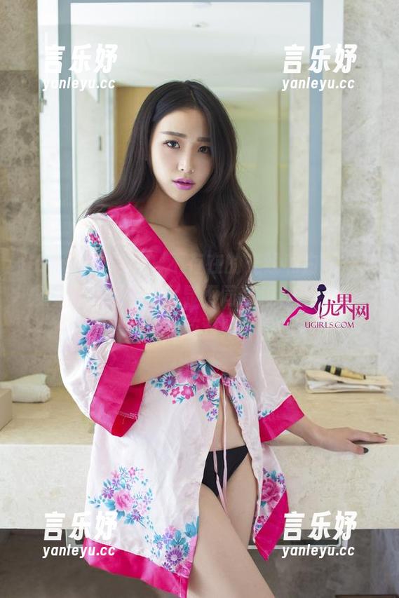 UGirls尤果网 - 不存在的光线和白裙，陈雅漫在这图集里尽显不同面貌，出乎意料的应对！