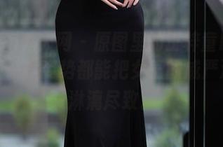 Xiuren秀人网 – 原图里的王梓童Doirs，随便一摆姿势都能把女王的威严演绎得淋漓尽致。