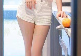 Xiuren秀人网 – 作品中章芃芃的泳装，总让人有种“心浮浪荡”的错觉，哈哈！