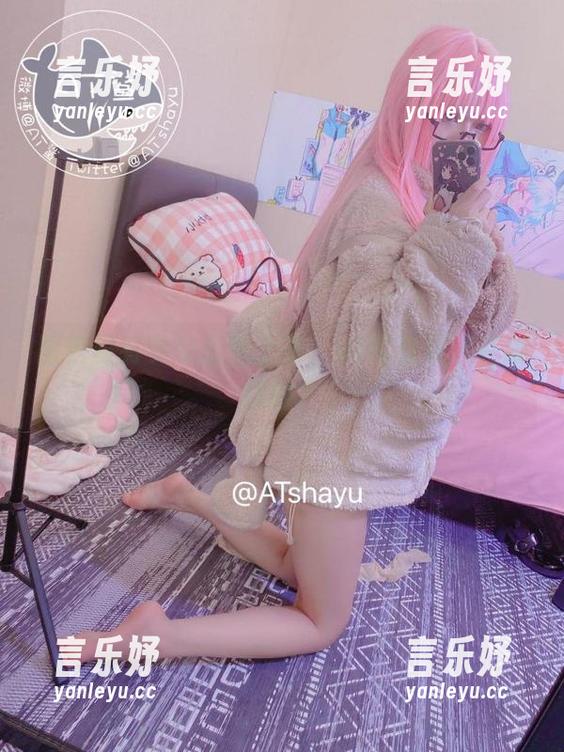 图包里有多少蓝色上衣，at鲨鱼到底在哪找的？