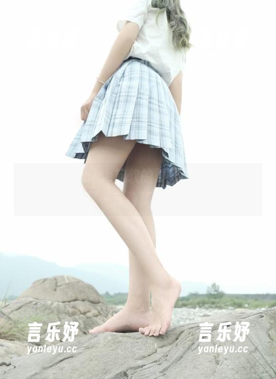 分享一些eloise软软的夏天美图，清新得像是一首隐秘的歌曲！