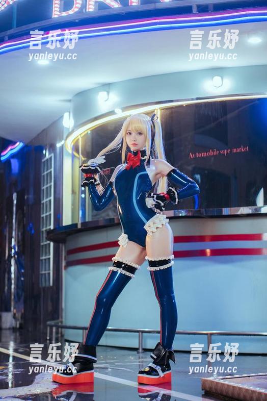 果然，izumi泉桃子更新的圣诞写真集才是节日的BGM啊！