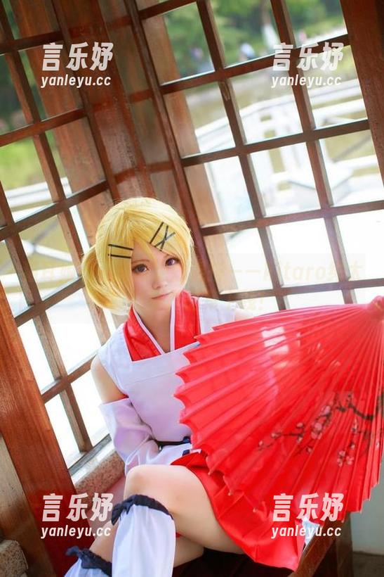猫耳娘和黑丝的绝妙混搭——kitaro绮太郎高清作品集上线！