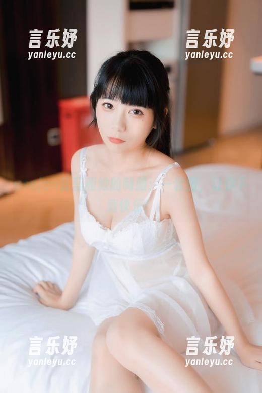 usejan蓝蓝 usejan蓝蓝和她的制服:一套图,让你下载快乐!