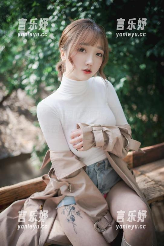 “Loozy”与美图的交响乐，yeeun孙乐乐在咖啡香中轻声细语