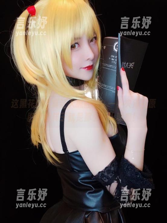 这黑花嫁套真让人抓狂啊，一小央泽在原图中的样子就是那么让人琢磨！