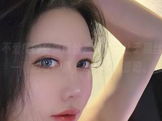 微密圈 – 不爱笑的赛琳黑丝系列：不止于黑丝，超值得一看的写真集，快来看资源吧。