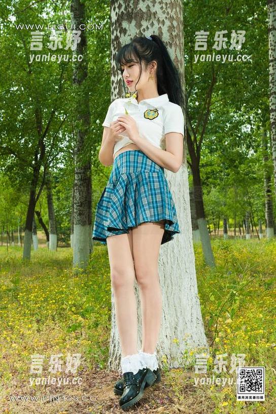 丽柜 - 当甜甜遇上闺秀，福利图集里的细节简直让人喂狗吹口哨。