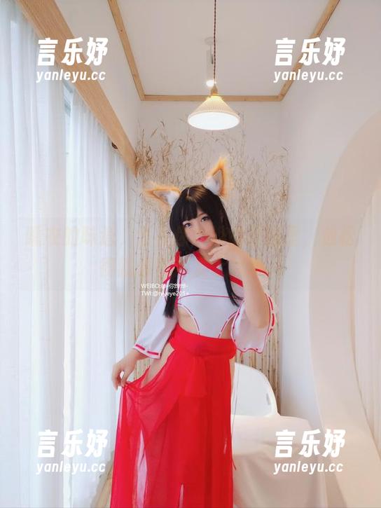 睡衣的味道，全在你烨烨的原图里，放松得就像在沙发上翻动。