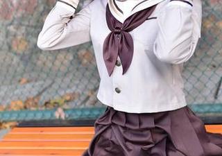 兔玩映画原图欣赏，制服裸腿女孩，完美地让我开始沉思：到底什么才是美？