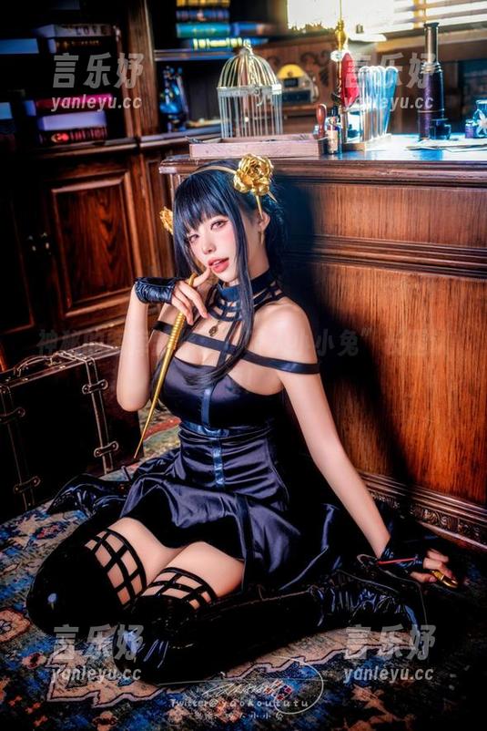 咬人小小兔 神秘的图库新作:“咬人小小兔”长腿认领!