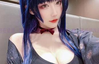 高清图包在这里，啾小妍Deer成为暗夜猫女，唔，那姿势我没想到。