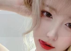 会镂空的啾小妍，你的写真，下载吧，别犹豫。