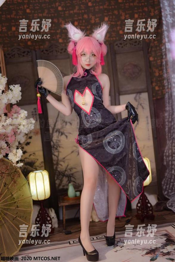 胖乎乎的鱼儿在水里翻来翻去——喵糖映画的高清泳装JK合集！