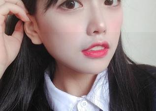 原图真香来袭，嘎潼泳衣照，满满的无圣光挑战你的眼球。