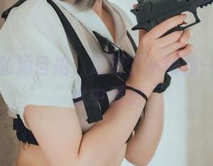 夏夏子私汤自拍，定制了一场独一无二的水中漫游