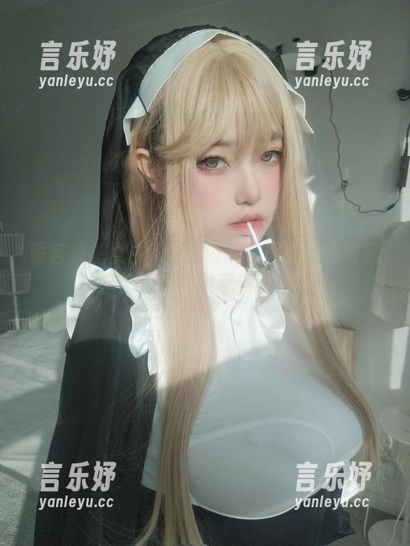誓言要把女主K的可爱制服写真全集收藏起来，万一找不到了呢？