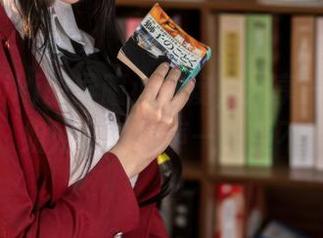 安食Ajiki的异瞳小魅魔，分享一下这组美图，姐姐们的心声——受不了了！