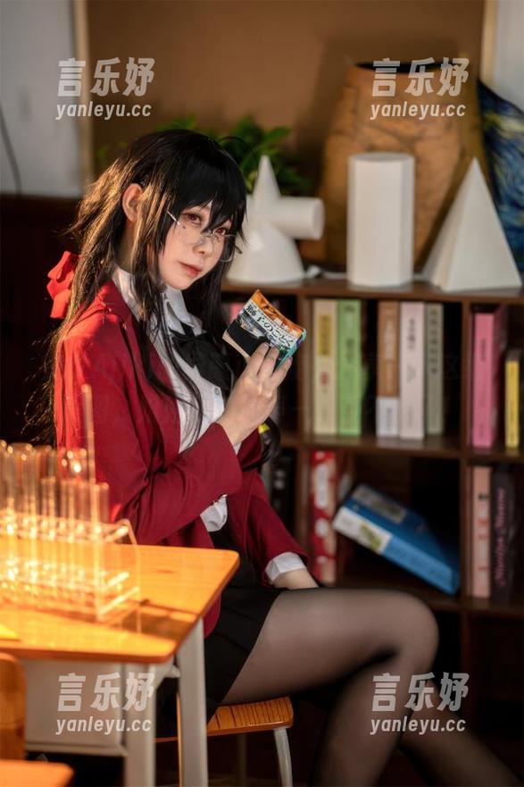 安食Ajiki的异瞳小魅魔，分享一下这组美图，姐姐们的心声——受不了了！