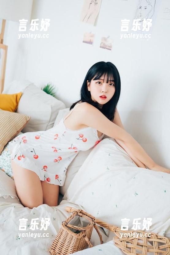 又是新的一组美图，宋哈娜(송하나)的白裙真的好让人停不下来！