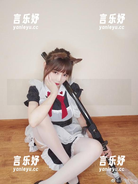 小仓千代w 原图附送萌动灵魂!小仓千代w的情人节,就像你那颗还没打磨好的单身石头。