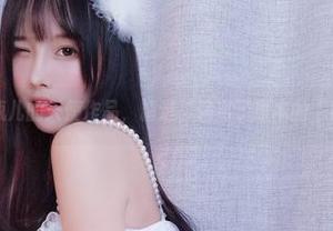 小小奶瓶儿的天使作品，精选，偏离了原本的“清甜”。