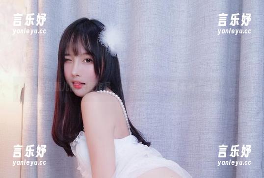 小小奶瓶儿 小小奶瓶儿的天使作品,精选,偏离了原本的“清甜”。
