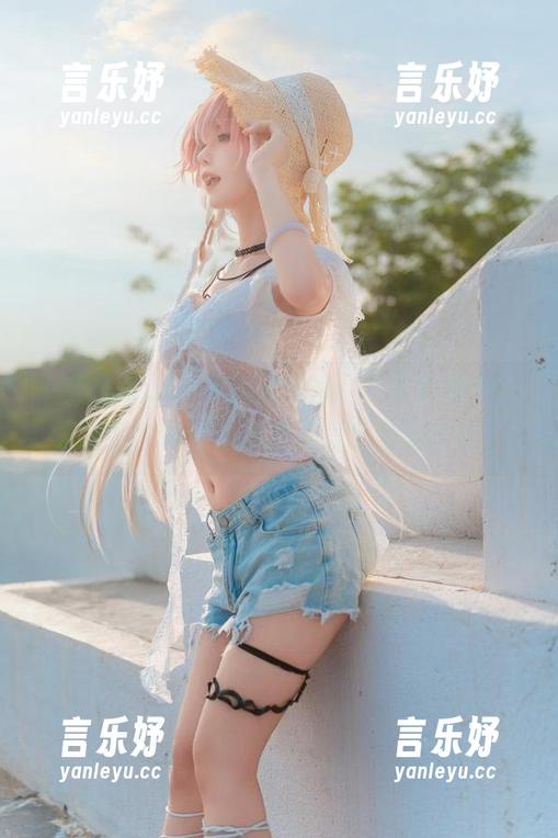 小鹿鹿shika今天又来啦，“夏色彼女”的原图，瞬间成了我桌面的王者壁纸！