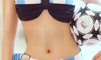 尤蜜荟 – 光影交错，李承美的狂野永动机，高清原图中有种迫不及待的张力。