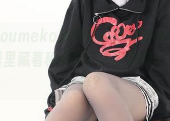 幼爱youmeko提供的小琪豹装漫游图包，下载里藏着秘密吗？不过我像个探险者一样？