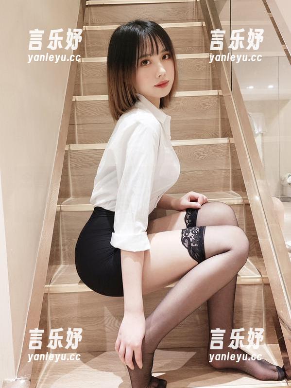 念雪ww的睡衣原图：她的状态让我想换个姿势了，真的。