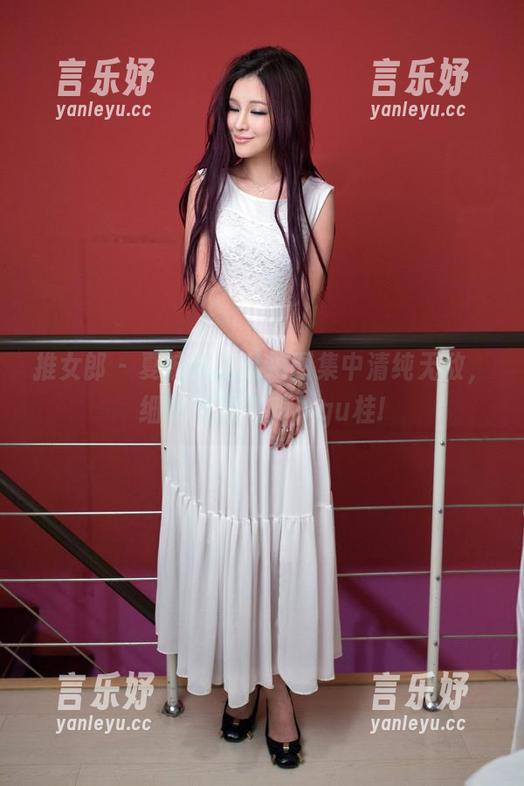 推女郎 - 夏婉婉的私拍图集中清纯无敌，细节决定气质，gu桂!