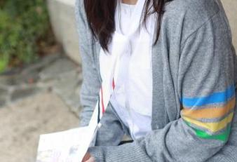 模范学院 – 最新写真，唐琪儿il带我们进入黑色的微妙宇宙！