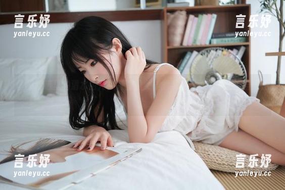 图集精选里的清水由乃，简直是女神的手办实体，谁能抵挡得住？