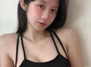 微密圈 – 原图分享里的火龙果羊，黑连体吊带外表下，我好奇内心戏有多丰富？