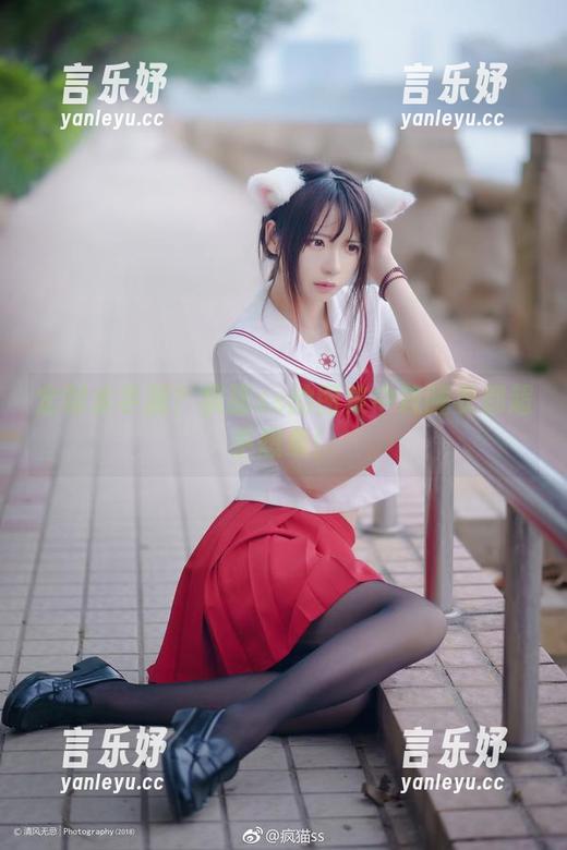 疯猫ss 定制水手服?疯猫ss的图集中连睡衣都超乎想象!