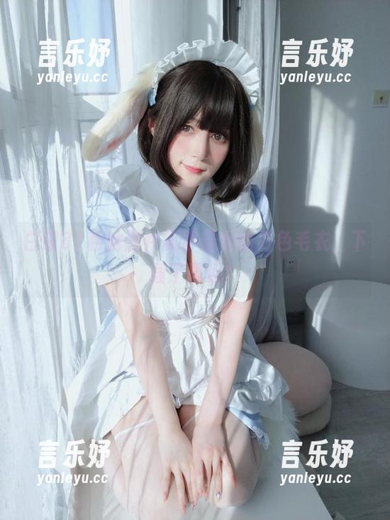 白银81 白银81和她那件夏季最爱的白色毛衣,下载了再说!