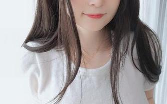 白银81和她的制服，图库有货，别忘了顺便分享一下！