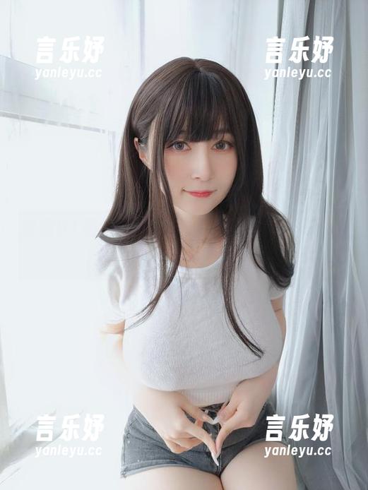 白银81和她的制服，图库有货，别忘了顺便分享一下！