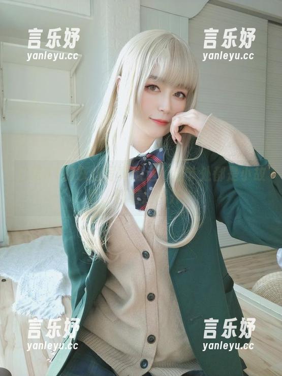 白银81的灰丝写真精选，细节处都是小故事，别着急揭开！