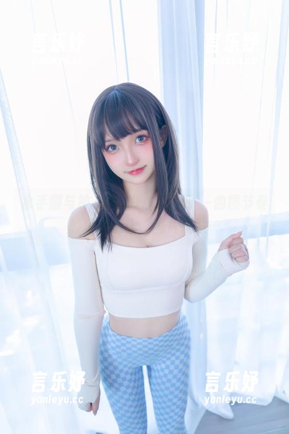 水手服与神楽坂真冬，共谱了一曲慢节奏的写真旋律，图片抚肤…