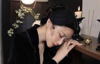 秀人网 – 越看越觉得对了，双笙Alina的婚纱写真精选版