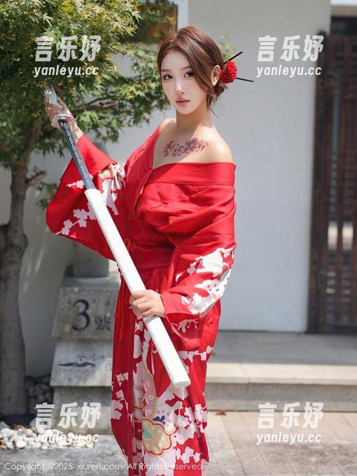 秀人网 - 这是娜娜baby最新的海边图册，没啥特别，就是浪花带来的灵感